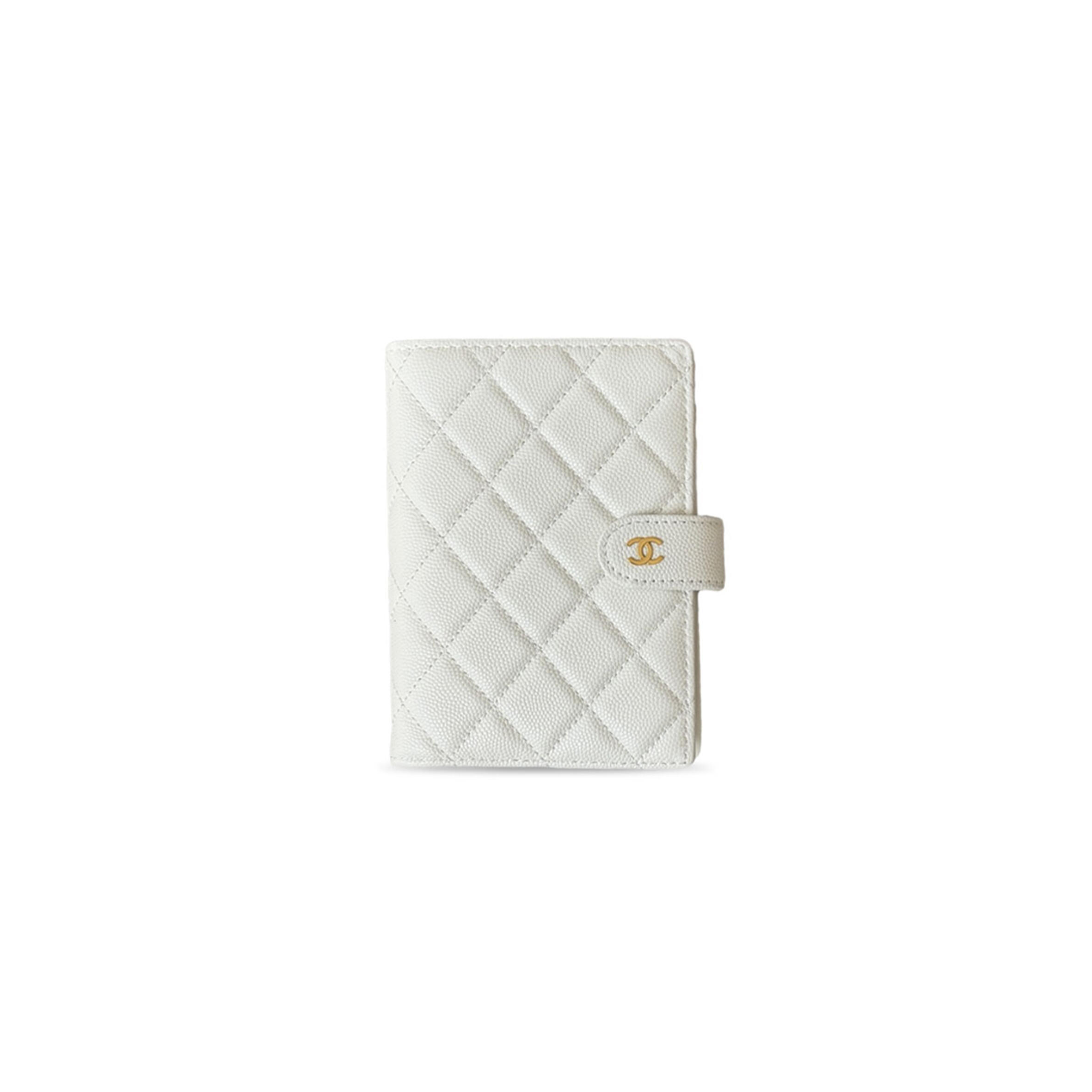 CHANEL MASTER CAVIAR QUILTED PASSPORT HOLDER A96066 (15*10*3cm) 